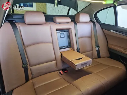 수입차 실내 튜닝 전문 BMW F10 5시리즈 스키스루 시공 / 김포