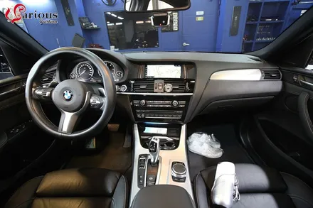 BMW X4 차량용 무선 충전기 시공 / 김포