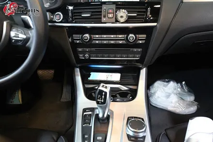 BMW X4 차량용 무선 충전기 시공 / 김포