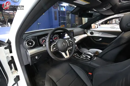 벤츠 신형E클래스 E300 아방가르드 핸들열선+전동트렁크 시공 / 김포