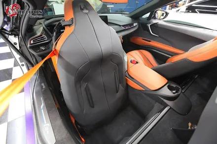 BMW i8로드스터도 피할 수 없는 시트 뜨거움. 통풍시트로 해결 / 김포