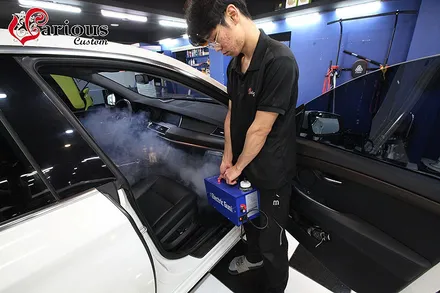 BMW  5GT 운전석과 조수석 편안한 승차감의 기본 옵션 / 김포