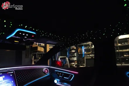 벤츠 EQE 고급스러움을 더하는 실내 무드등 천장 스타 라이트 / 김포