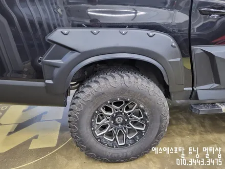 렉스턴스포츠칸 사고로 인한 재작업 및 저상형 루프렉&윈드가드 설치 / 평택, 안성, 오산