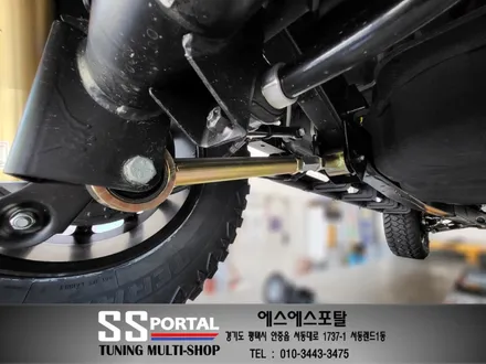 <신차출고>더뉴 렉스턴스포츠 칸 아마조니아그린에서 옐로우 전체랩핑으로 이미지 변신성공! 승차감 튜닝 및 높이구조변경까지 완료합니다. / 평택, 안성, 오산