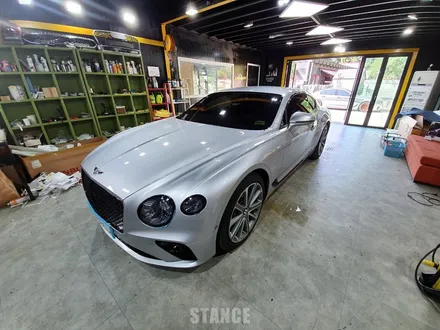 벤틀리 컨티넨탈 GT 화이트 전체랩핑 - 판교자동차랩핑/성남랩핑/분당랩핑/스탠스(STANCE) / 성남시 수정구 사송동