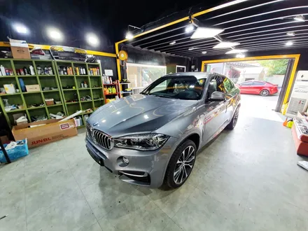 BMW X6 M50D 유광 화이트 전체 랩핑 / 성남 랩핑 /분당 랩핑 / 판교 랩핑 / 스탠스 (STANCE) / 성남시 수정구 사송동