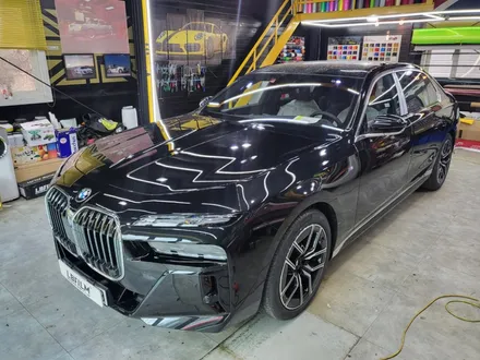 BMW 740i 출고와 동시에 크롬 딜리트 시공. / 성남 랩핑 / 분당 랩핑 / 판교 랩핑 / 스탠스 ( STANCE ) / 성남시 수정구 사송동