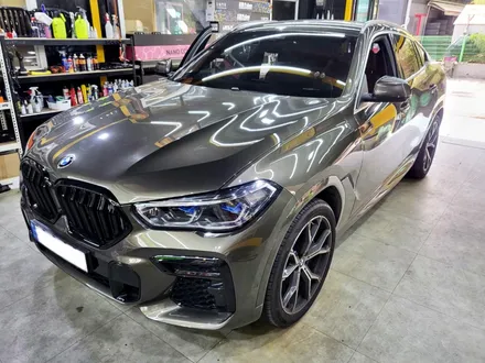 BMW X6 크롬 딜리트 시공 + 테일램프 스모그 PPF + 엠블럼 카본 포인트 시공 / 스탠스 ( STANCE ) / 성남시 수정구 사송동