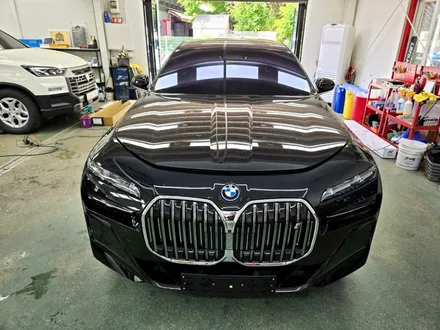 BMW I7 샴페인 골드 듀오톤 랩핑 시공 / 실내 PPF / 성남 랩핑 / 분당 랩핑 / 판교 랩핑 / 스탠스 (STANCE) / 성남시 수정구 사송동