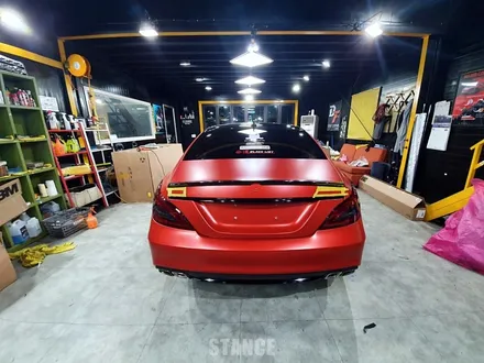 벤츠 CLS 사틴레드 전체랩핑 - 성남자동차랩핑/분당랩핑/판교랩핑/스탠스(STANCE) / 성남시 수정구 사송동