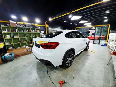 BMW X6 M50D 유광 화이트 전체 랩핑 / 성남 랩핑 /분당 랩핑 / 판교 랩핑 / 스탠스 (STANCE) / 성남시 수정구 사송동