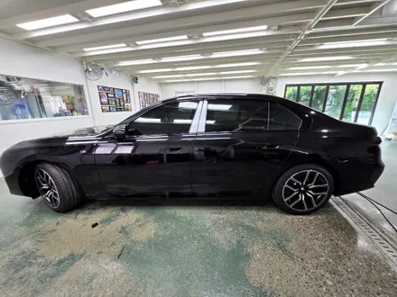 존재감이 다른 BMW 740I! 올블랙의 매력 크롬 딜리트 / 크롬 죽이기 / 성남랩핑 / 분당랩핑 / 판교랩핑 / 스탠스 ( STANCE ) / 성남시 수정구 사송동