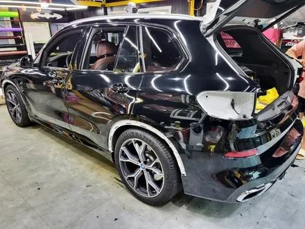 BMW X5 LB 고광택 필름 유광 블랙 전체 랩핑 / 성남 랩핑 / 분당 랩핑 / 판교 랩핑 / 스탠스 (STANCE) / 성남시 수정구 사송동