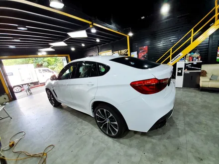 BMW X6 M50D 유광 화이트 전체 랩핑 / 성남 랩핑 /분당 랩핑 / 판교 랩핑 / 스탠스 (STANCE) / 성남시 수정구 사송동