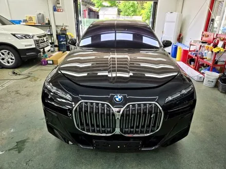 BMW I7 샴페인 골드 듀오톤 랩핑 시공 / 실내 PPF / 성남 랩핑 / 분당 랩핑 / 판교 랩핑 / 스탠스 (STANCE) / 성남시 수정구 사송동