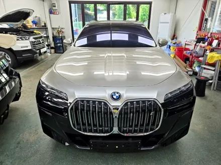 BMW I7 샴페인 골드 듀오톤 랩핑 시공 / 실내 PPF / 성남 랩핑 / 분당 랩핑 / 판교 랩핑 / 스탠스 (STANCE) / 성남시 수정구 사송동