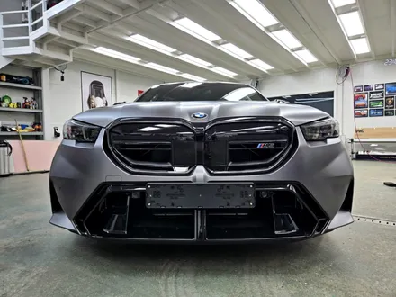BMW M5 샤틴 그레이 전체 랩핑 시공 / 성남 랩핑 / 분당 랩핑 / 판교 랩핑 / 스탠스 (STANCE) / 성남시 수정구 사송동
