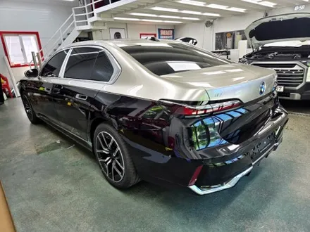 BMW I7 샴페인 골드 듀오톤 랩핑 시공 / 실내 PPF / 성남 랩핑 / 분당 랩핑 / 판교 랩핑 / 스탠스 (STANCE) / 성남시 수정구 사송동