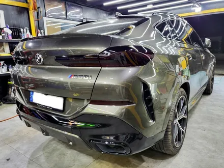 BMW X6 크롬 딜리트 시공 + 테일램프 스모그 PPF + 엠블럼 카본 포인트 시공 / 스탠스 ( STANCE ) / 성남시 수정구 사송동