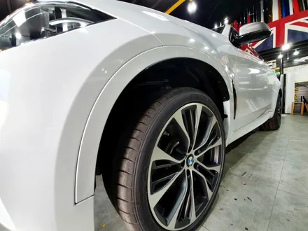 BMW X6 M50D 유광 화이트 전체 랩핑 / 성남 랩핑 /분당 랩핑 / 판교 랩핑 / 스탠스 (STANCE) / 성남시 수정구 사송동