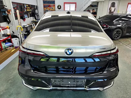 BMW I7 샴페인 골드 듀오톤 랩핑 시공 / 실내 PPF / 성남 랩핑 / 분당 랩핑 / 판교 랩핑 / 스탠스 (STANCE) / 성남시 수정구 사송동