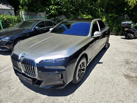 BMW I7 샴페인 골드 듀오톤 랩핑 시공 / 실내 PPF / 성남 랩핑 / 분당 랩핑 / 판교 랩핑 / 스탠스 (STANCE) / 성남시 수정구 사송동