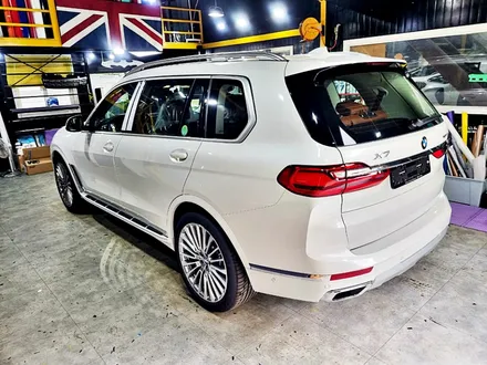 BMW X7 크롬 딜리트 시공은 성남/판교/분당랩핑/ STANCE(스탠스) / 성남시 수정구 사송동