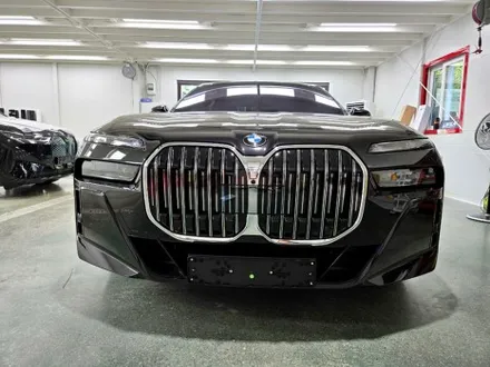 존재감이 다른 BMW 740I! 올블랙의 매력 크롬 딜리트 / 크롬 죽이기 / 성남랩핑 / 분당랩핑 / 판교랩핑 / 스탠스 ( STANCE ) / 성남시 수정구 사송동