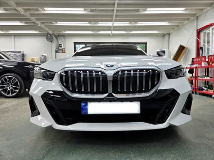 BMW 5시리즈 범퍼 / 보닛 / 하이그로시 파츠 PPF 시공 / 성남 PPF / 분당 PPF / 판교 PPF / 스탠스 ( STANCE ) / 성남시 수정구 사송동