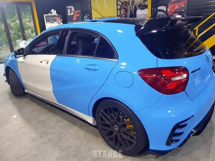 벤츠 A45 AMG 라이트블루 전체랩핑작업 - 스탠스랩핑/성남랩핑/판교랩핑/분당랩핑 / 성남시 수정구 사송동