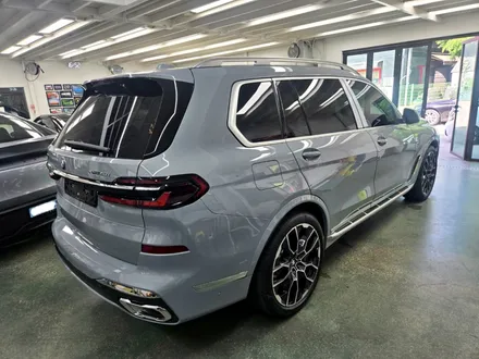 BMW X7 크롬 딜리트 + 무광 그릴 교체 시공! 완성도 높인 블랙아웃 스타일 / 성남 랩핑 / 분당 랩핑 / 판교 랩핑 / 스탠스(STANCE) / 성남시 수정구 사송동