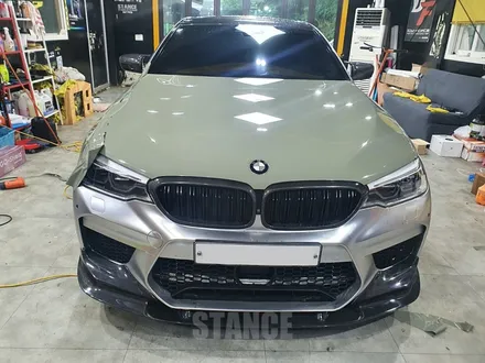 BMW g30 이노즈텍 카키그린 전체랩핑 - 도장면같은 깊은 광택의 랩핑필름이 필요할 때! / 판교자동차랩핑/성남랩핑/분당랩핑/스탠스(STANCE) / 성남시 수정구 사송동