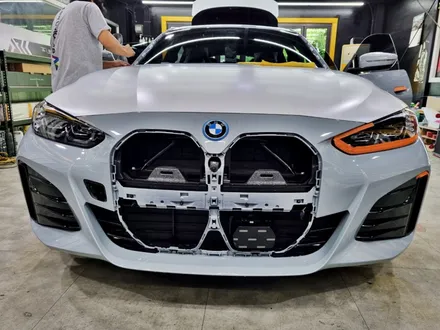 BMW i4 샤틴 화이트 전체 카스킨 / 스탠스 랩핑 /분당랩핑 / 성남랩핑 / 판교랩핑 / 성남시 수정구 사송동