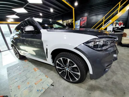 BMW X6 M50D 유광 화이트 전체 랩핑 / 성남 랩핑 /분당 랩핑 / 판교 랩핑 / 스탠스 (STANCE) / 성남시 수정구 사송동