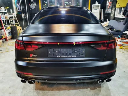 아우디 S8 샤틴 블랙 전체 랩핑/성남랩핑/분당랩핑/판교랩핑 스탠스(STANCE) / 성남시 수정구 사송동
