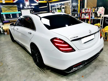 벤츠 S63 AMG 화이트 유광 전체 카스킨! 성남/분당/판교/스탠스랩핑 / 성남시 수정구 사송동