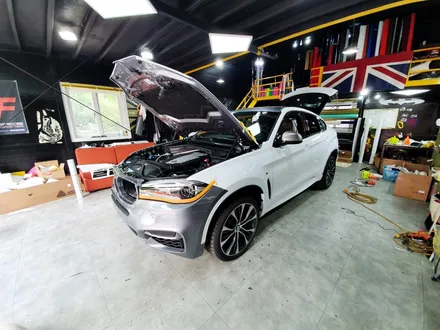 BMW X6 M50D 유광 화이트 전체 랩핑 / 성남 랩핑 /분당 랩핑 / 판교 랩핑 / 스탠스 (STANCE) / 성남시 수정구 사송동