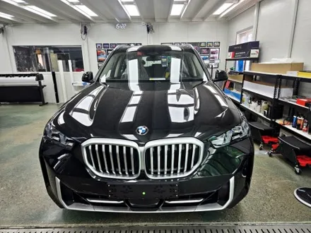 BMW X5 블랙 차량, 판교에서 크롬 딜리트 일명 크롬 죽이기 시공으로 풀 블랙 완성 / 스탠스 (STANCE) / 성남시 수정구 사송동