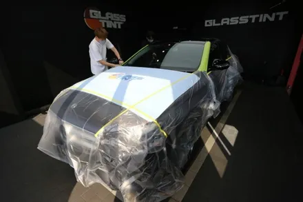 스타클럽 글라스틴트 부천 벤츠 E300 E클래스썬팅 품격에 걸맞은 슈어X 틴팅 필름 시공 + 다이아몬드그릴 교체 / 수원, 부천, 부평, 인천