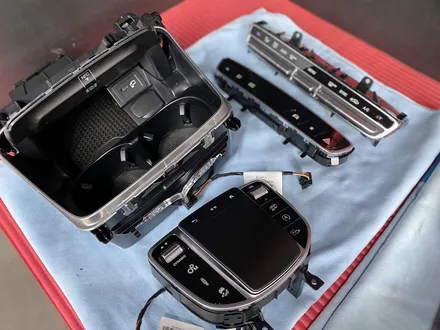 벤츠E53 AMG 쿠페 고민할 필요가 없는 IWC 리얼카본 센터페시아& 사이드미러 교체 시공입니다! / 수원, 부천, 부평, 인천