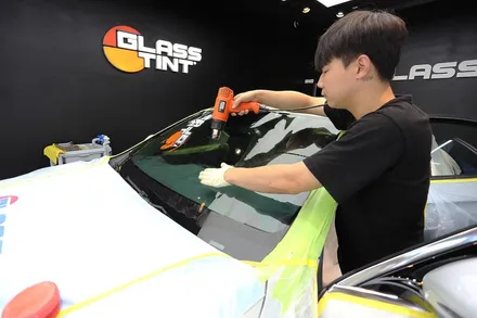 스타클럽 글라스틴트 부천점 벤츠 E300 썬팅 옵틱W 로데 E클래스 가성비 틴팅 필름 시공 / 수원, 부천, 부평, 인천