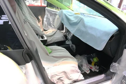 스타클럽 글라스틴트 부천점 테슬라 모델S 품격에 어울리는 프리미엄 슈어X 시공 틴팅은 투자입니다. / 수원, 부천, 부평, 인천