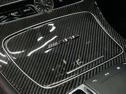 벤츠E53 AMG 쿠페 고민할 필요가 없는 IWC 리얼카본 센터페시아& 사이드미러 교체 시공입니다! / 수원, 부천, 부평, 인천