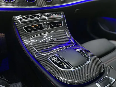벤츠E53 AMG 쿠페 고민할 필요가 없는 IWC 리얼카본 센터페시아& 사이드미러 교체 시공입니다! / 수원, 부천, 부평, 인천