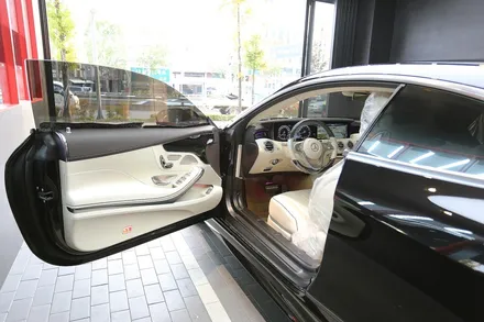 스타클럽 글라스틴트 부천점 벤츠 S450쿠페 썬팅 반사필름 선셋 틴팅으로 한층 멋스러움을 더하셨습니다. / 수원, 부천, 부평, 인천