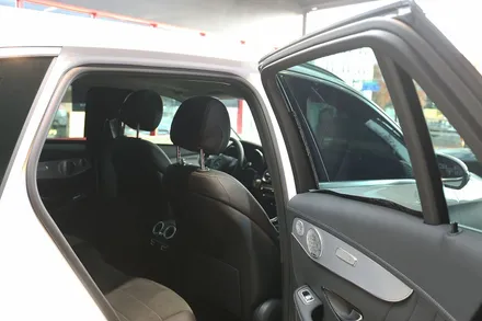 스타클럽 글라스틴트 부천점 벤츠 GLC 300 품격있는 운전자의 가치있는 틴팅 투자 슈어X 필름 시공 / 수원, 부천, 부평, 인천
