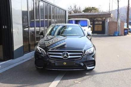 스타클럽 글라스틴트 부천 벤츠 E300 E클래스썬팅 품격에 걸맞은 슈어X 틴팅 필름 시공 + 다이아몬드그릴 교체 / 수원, 부천, 부평, 인천