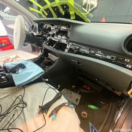 벤츠 x253 GLC 3색 엠비언트에서 64 색상 컨버전 작업과 미드레인지와 송풍구 엠비언트 라이트 3D 전동 트위터 작업까지 모두 스타클럽입니다 / 수원, 부천, 부평, 인천