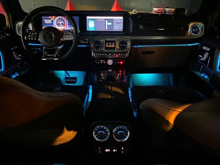 벤츠 G바겐 G63AMG 엠비언트라이트/ 실내트림 리얼카본1:1 교체 시공기 / 수원, 부천, 부평, 인천